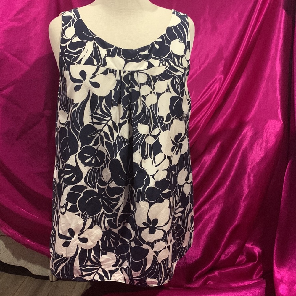 Tommy Bahama size small navy blue and white floral top silk and cotton